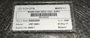 Plato do kufra Toyota Auris hatchback 2017 - 1