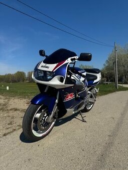 Suzuki GSXR-750 SRAD