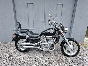 Honda Magna