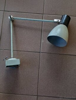 Dielenská retro lampa