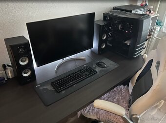 Komplet herná PC zostava + 32" LG 4K monitor +Stôl&Stolička