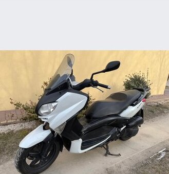 Yamaha x max125