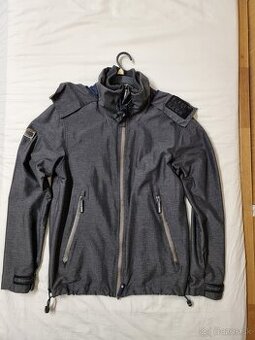 Superdry