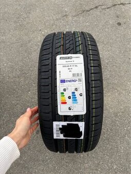 Point S 225/45 R17