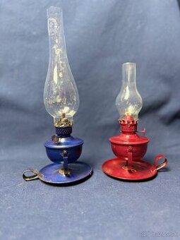 Stara petrolejová lampa závesná