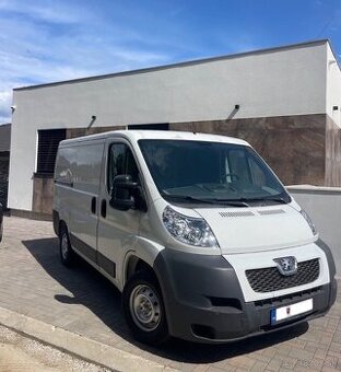 PEUGEOT BOXER L1H1/ 2,2HDI / ŤAŽNÉ / KLIMATIZÁCIA / NOVÁ STK