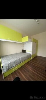 Nábytok do detskej alebo študentskej izby