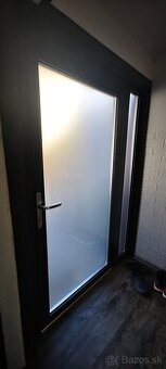 Hliníkové vchodové dvere, RAL 7016 - Antracit