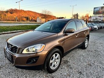 Volvo XC60 2.4D AWD Momentum Geartronic
