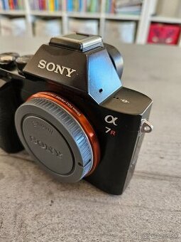 SONY A7R FULL FRAME