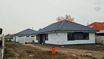 Predaj 4 izbový novo postavený rodinný dom v obci Veľká Mača - 1