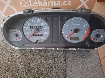 panel prístrojovky + otáčkomery Felicia - 1