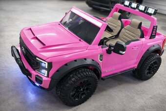 Elektrické autíčko Ford Super Duty 4x4 ružové