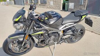Triumph Street Triple 765 RS r. 2021
