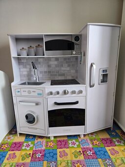 Detská kuchynka KidKraft so zvukmi a vybavením