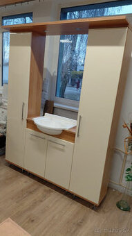 Kúpeľňové skrinky