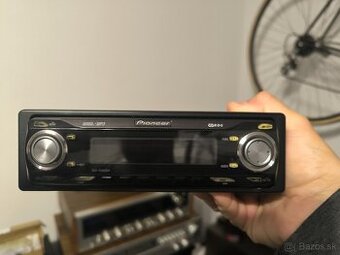 P: autoradio PIONEER DEH P5800 , MP3, D4Q, MOSFET