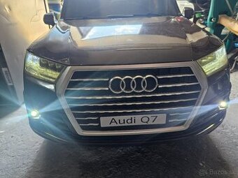 Audi Q7 elektrické autíčko