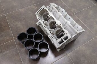 Blok motora Busso V6 na vyrobu stolika