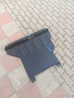 Predám kryt pod motor vw golf mk3