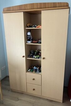Detský nábytok, skriňa a regál