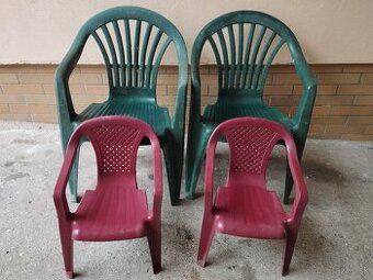 Plastové stoličky