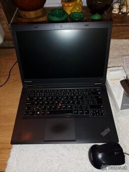 Lenovo T440p,I5pro-4300M.250ssd,8gb ram,Windovs 10 legal