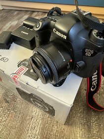 Canon 6D s objektívom lens EF 35mm 1:2 YONGNUO