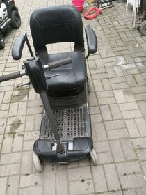 Elektrický invalidný vozík skuter
