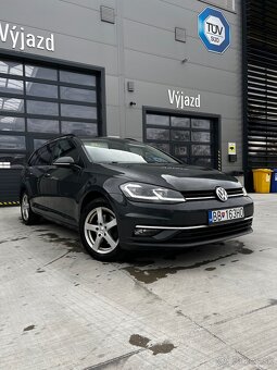 Volkswagen Golf VII Combi 2.0 TDI DSG Highline