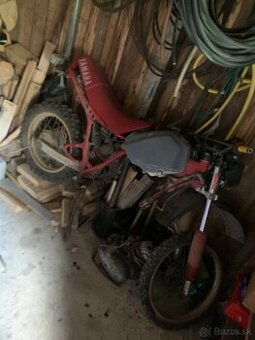 Predám Yamaha XT600 - 1