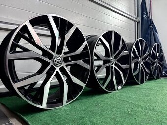 VW Santiago 5x112 R19 orig.