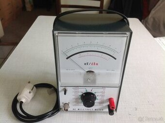 AC MILLIVOLT METER, ELEKTRONKOVY VOLTMETER MERACE UROVNE