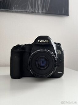 Canon 5D Mark III + 50mm F/1.8
