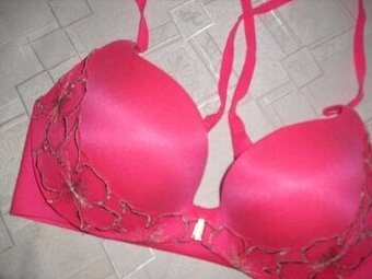 Victorias secret zapinanim v predu