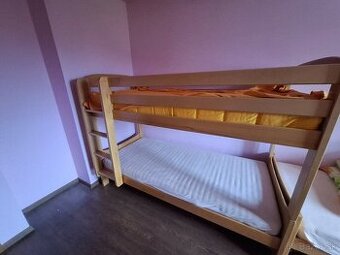 POSCHODOVA POSTEL  MASIV