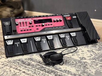 Predám looper Boss RC 300