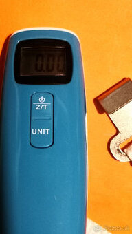 Váha na batožinu digitálna