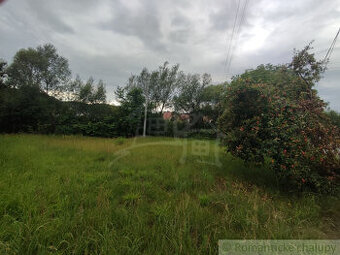 Pozemok vhodný na výstavbu s rozlohou 700 m2 v obci Štiavn - 1