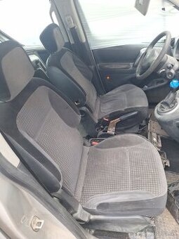 PREDNE SEDADLA CITROËN BERLINGO
