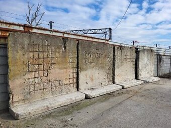 Betónové zábrany na sypké materiály