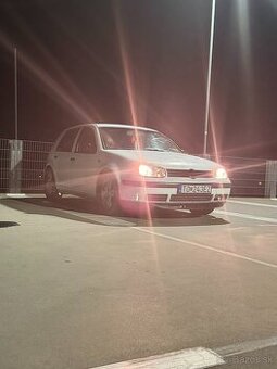 Golf 4