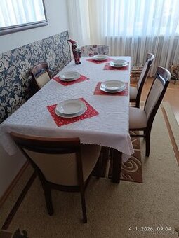 Jedálenská zostava s 8ks stoličkami