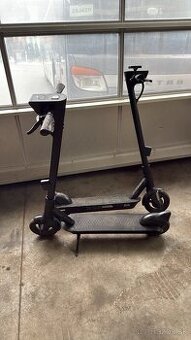 Elektrická kolobezka, elektrokolobezka elektricky scooter