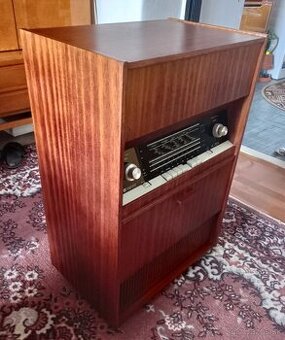 Gramafon skrinkový A - 104