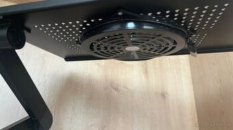 Predám stolík na notebook s USB ventilátorom