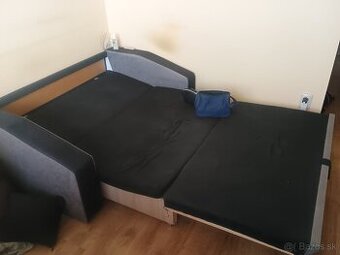Malý rozťahovací gauč