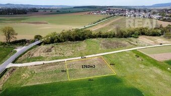 NA PREDAJ STAVEBNÝ POZEMOK 881 m2 NOVÁ POLHORA