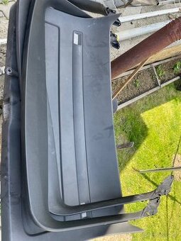 Superb 2 combi vnútorne plasty kufru