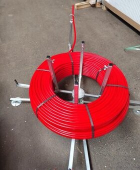 REHAU -skladací odvíjač pre potrubie PERT, PEX AL PEX